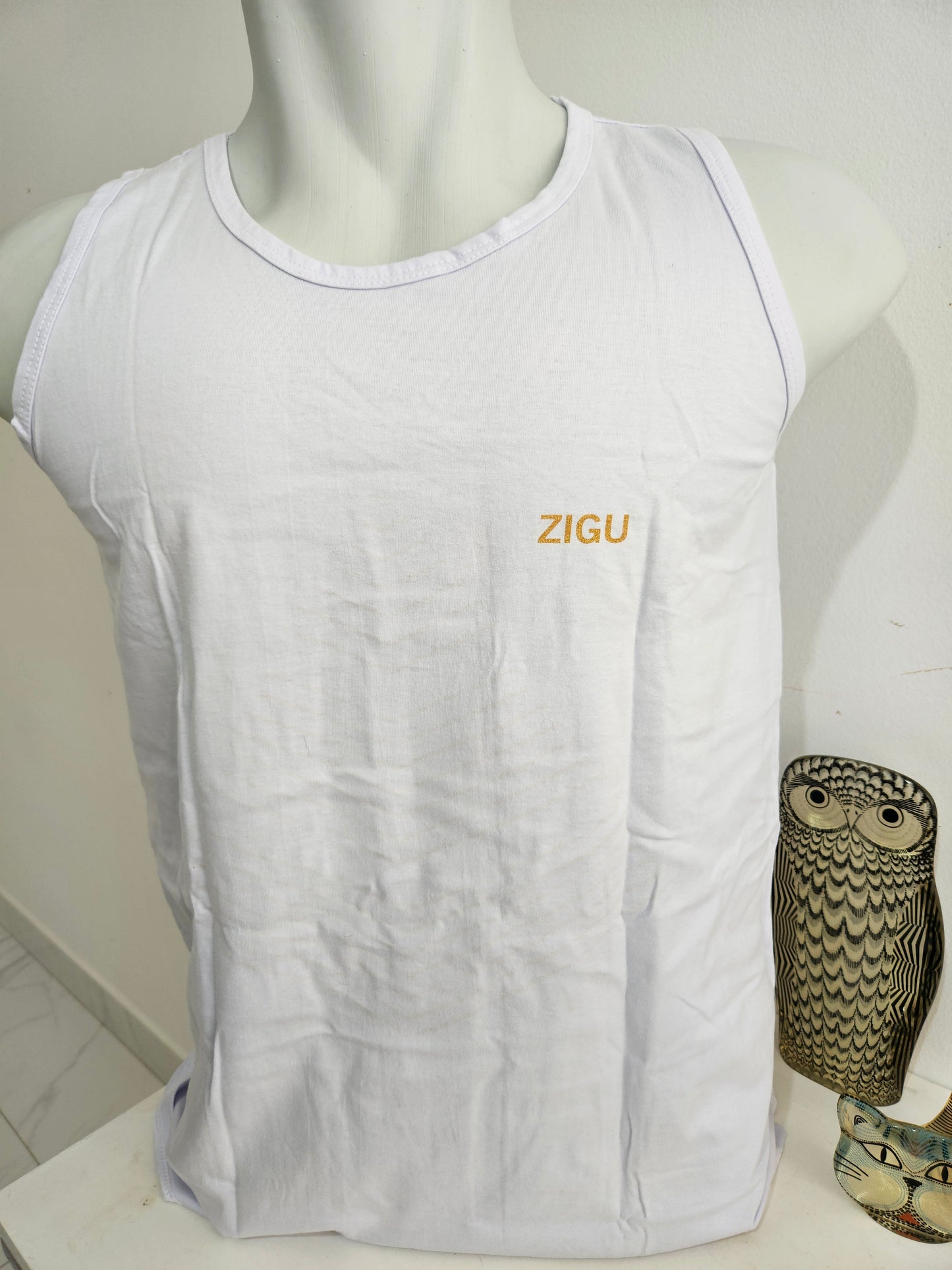 Regata Pirâmide em Linhas