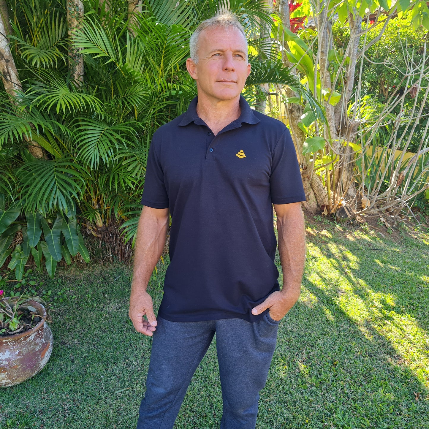 Camisa Polo bordada Masculina